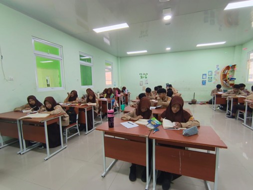 Pagi Penuh Inspirasi di MTsN 9 Bantul Lewat Semarak Jumat Ceria Literasi